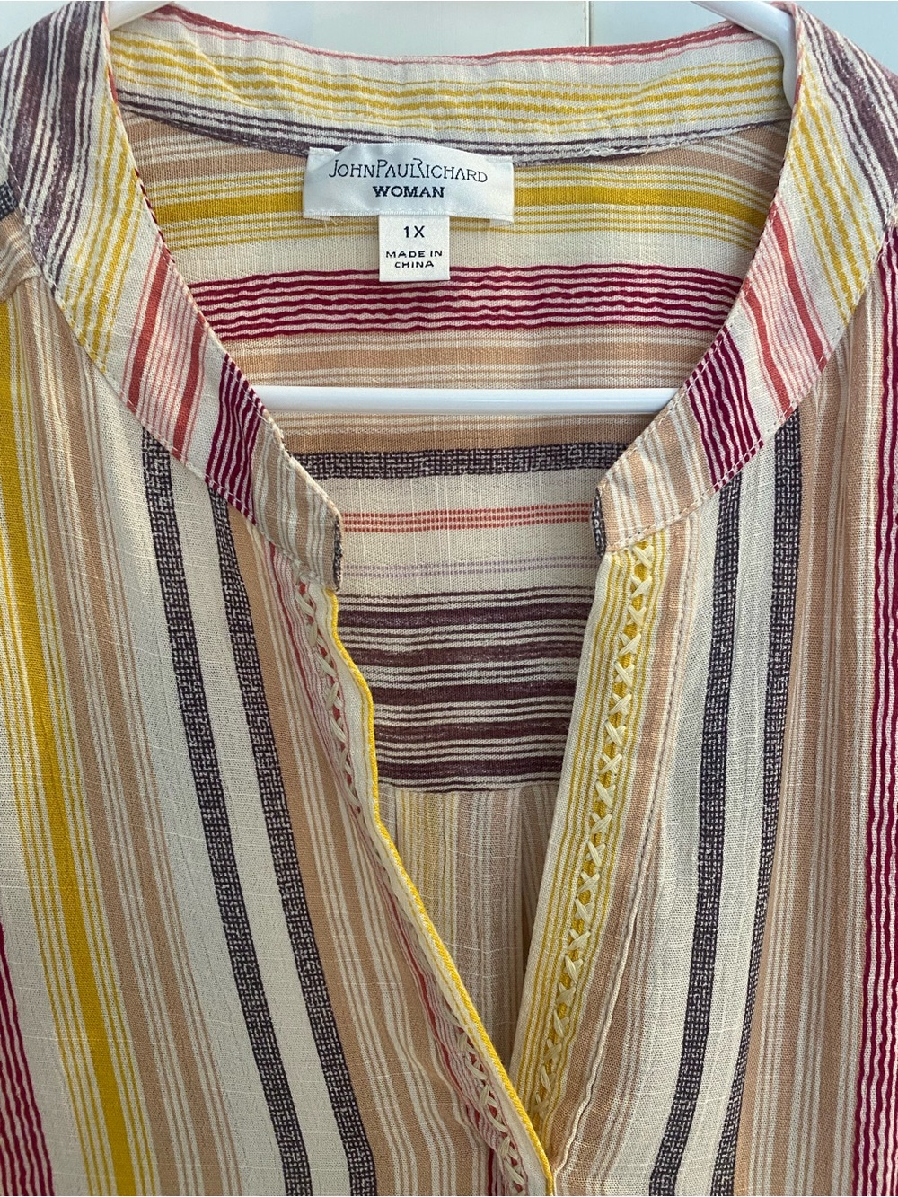 Summer blouse - Picture 2 of 7